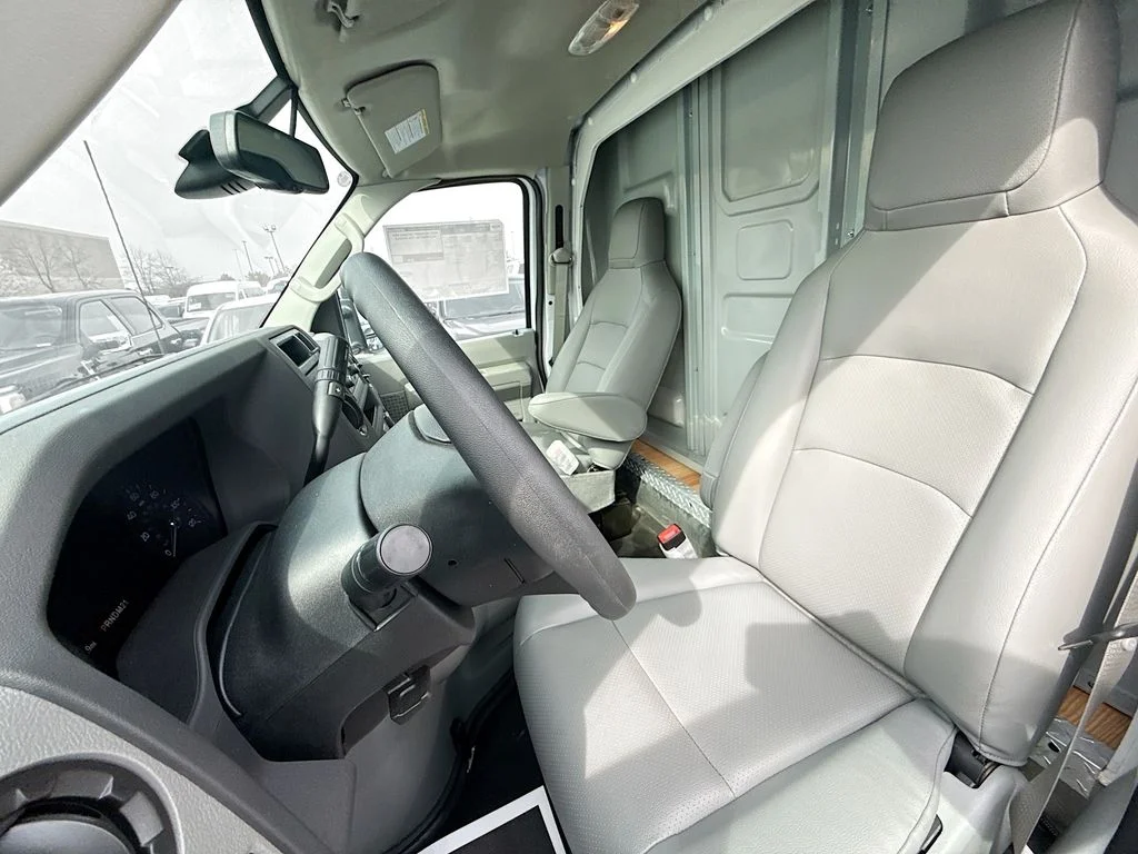 New 2026 Oxford White Ford E-450 DRW image 19