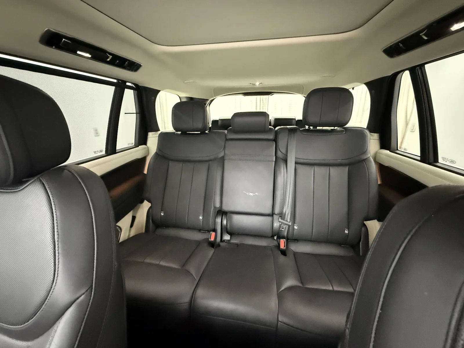 2022 Land Rover New Range Rover SE - Photo 14