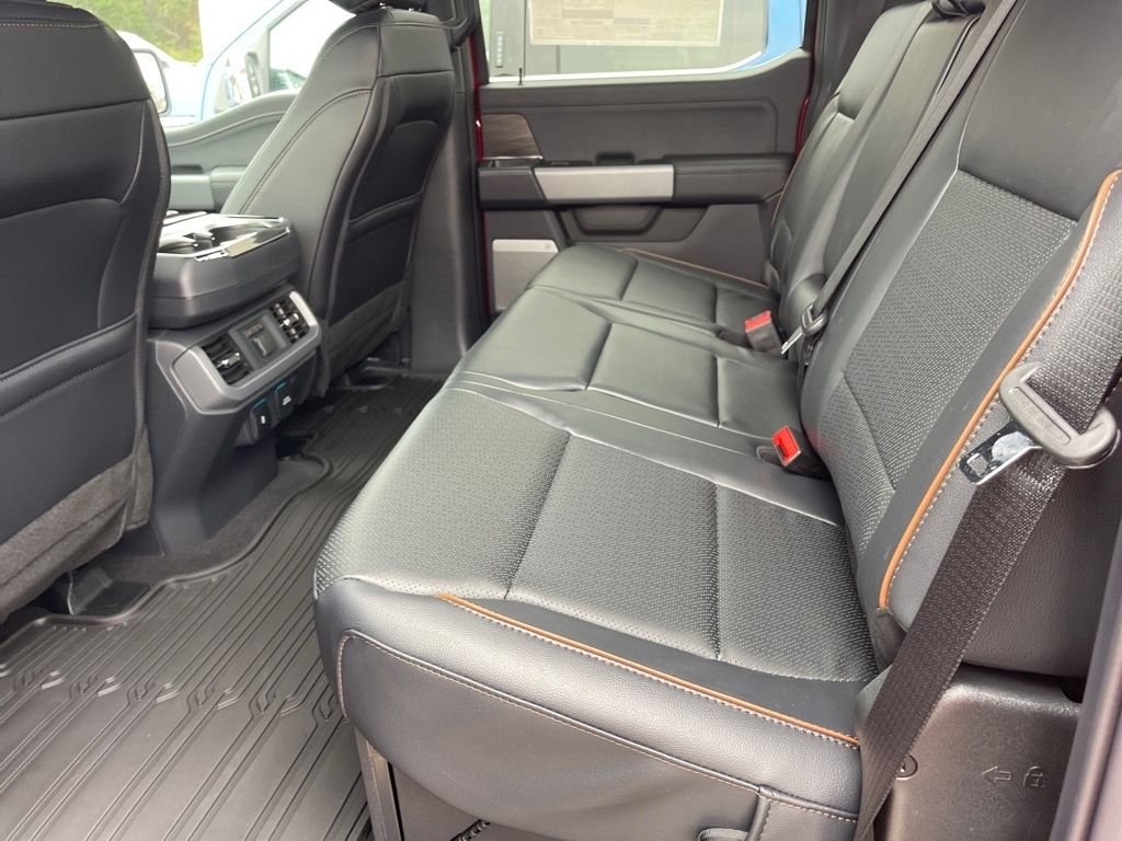 2025 Ford F-150 Lariat - Photo 8