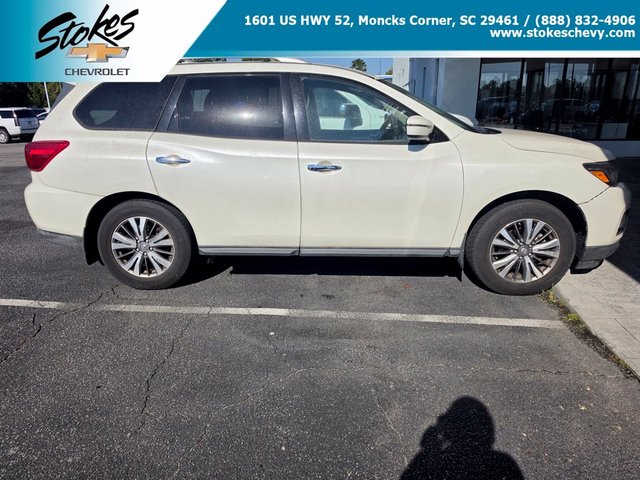 2018 Nissan Pathfinder SV