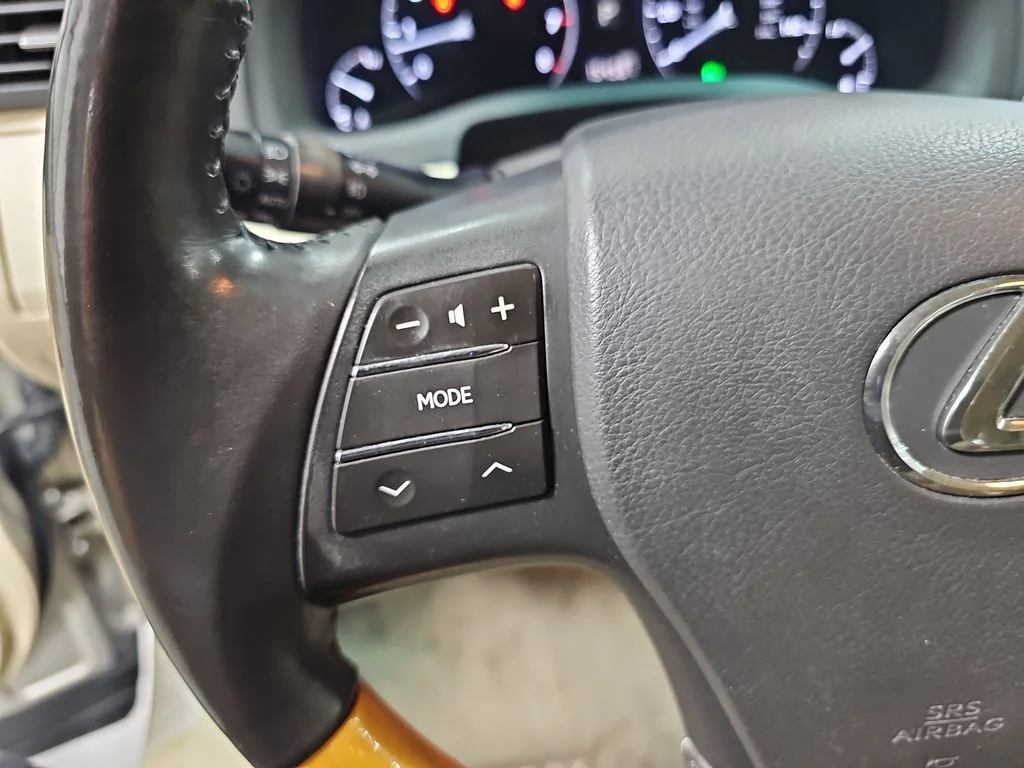 Used 2012 Beige Lexus 350 image 19
