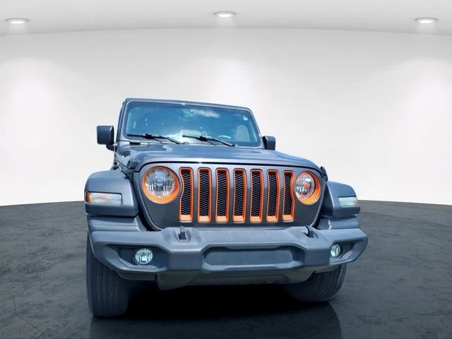Used 2020 Gray Jeep Sport image 7