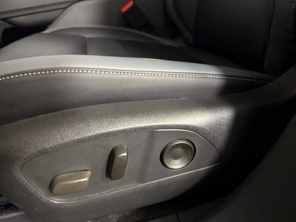 Certified Used 2025 Red Honda Touring image 23