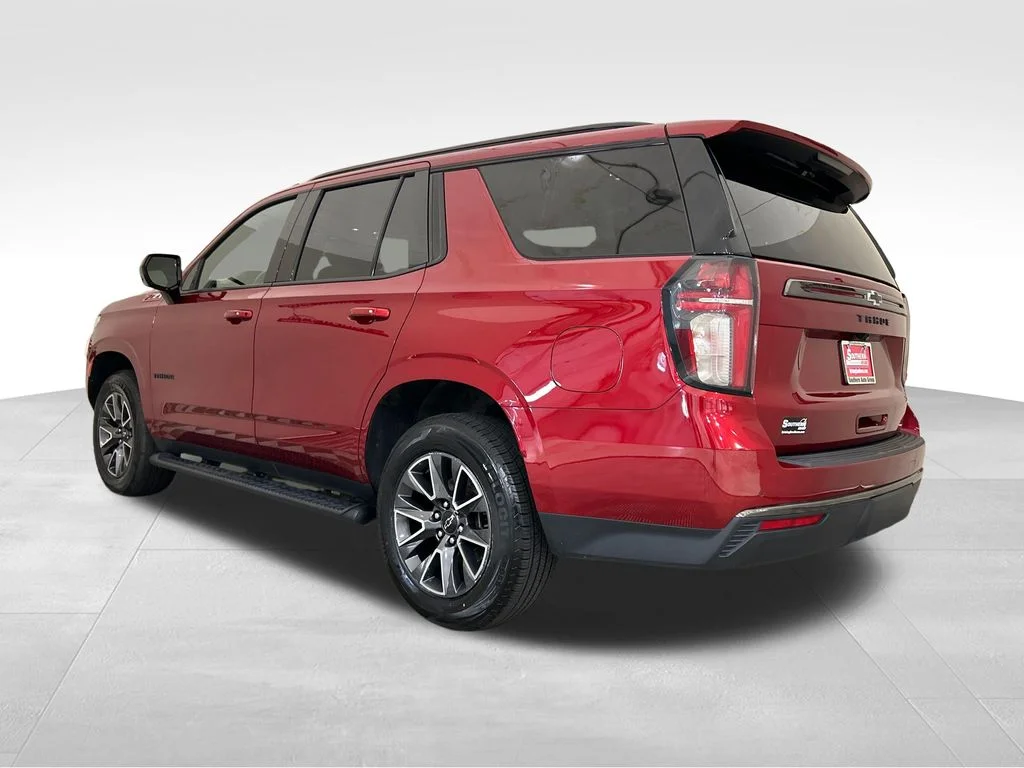 Used 2022 Red Chevrolet Z71 image 3