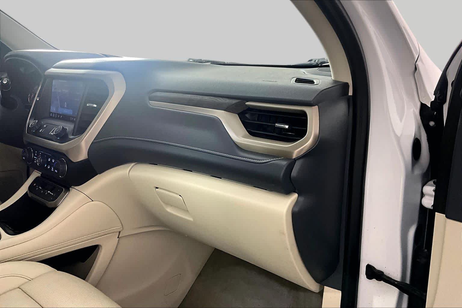 2023 GMC Acadia Denali - Photo 33