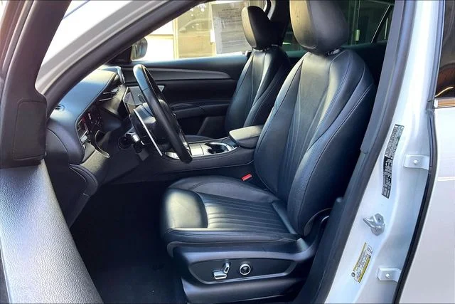 Used 2024  Maserati GT image 24