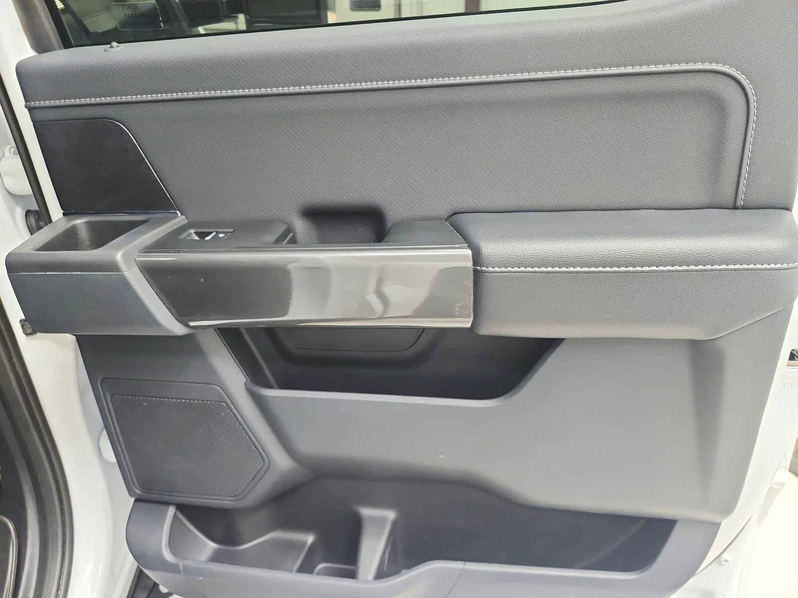 Used 2023 White Ford XLT image 48