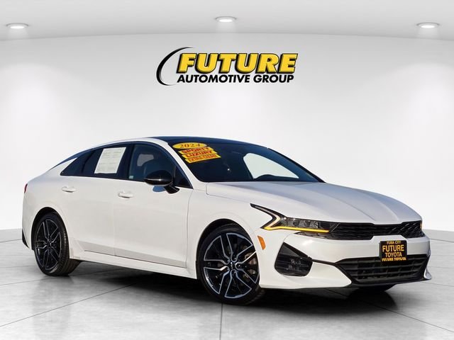 Used 2024 White Kia GT image 8