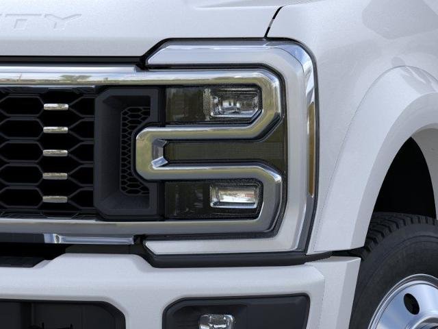New 2026 Star White Metallic Tri-Coat Ford F-450® Platinum® image 40