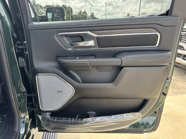 New 2027 Serrano-Green Metallic Exterior Paint RAM Laramie image 31
