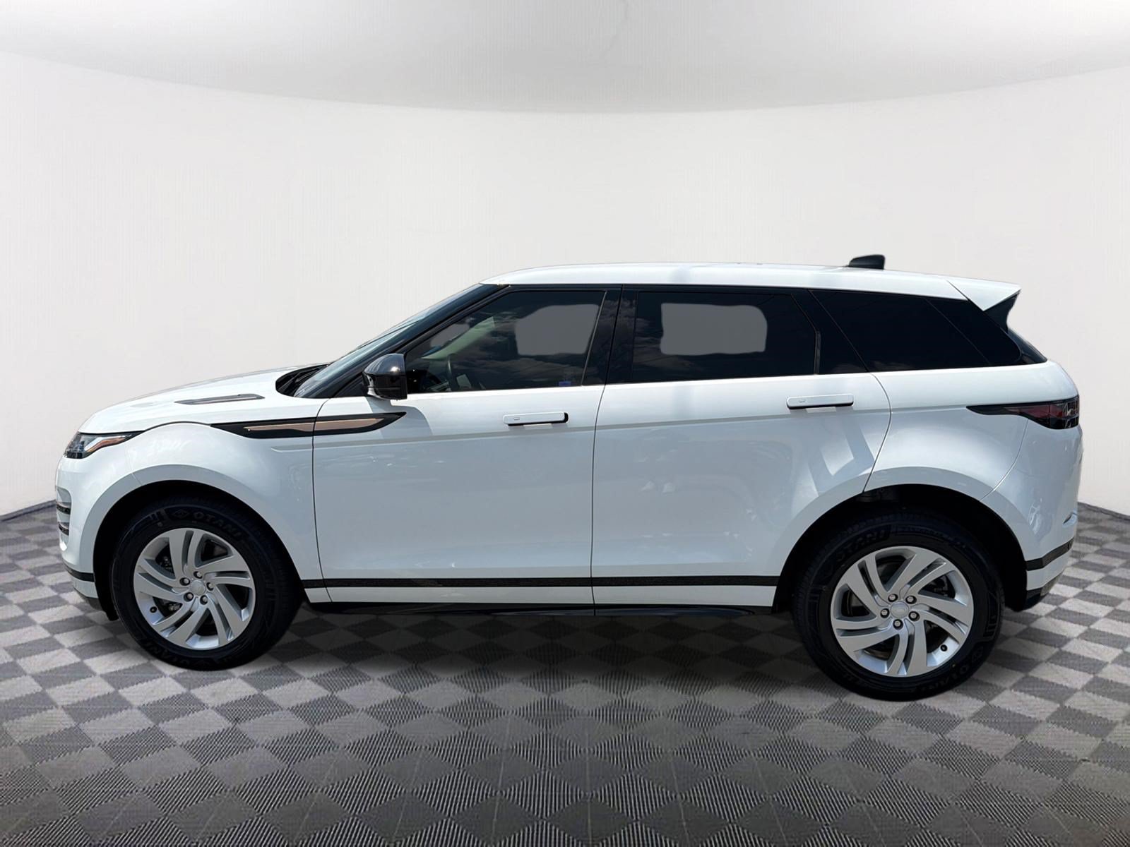 Used 2023 Fuji White Land Rover R-Dynamic S image 4