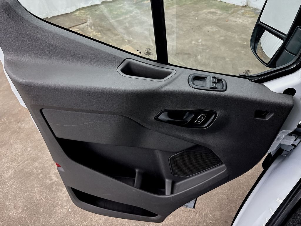 Used 2025 White Ford Base image 12