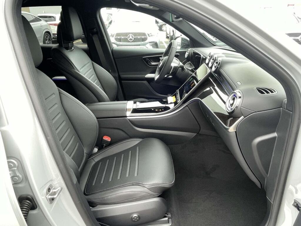 New 2026 MANUFAKTUR Alpine Grey Mercedes-Benz GLC 300 image 23
