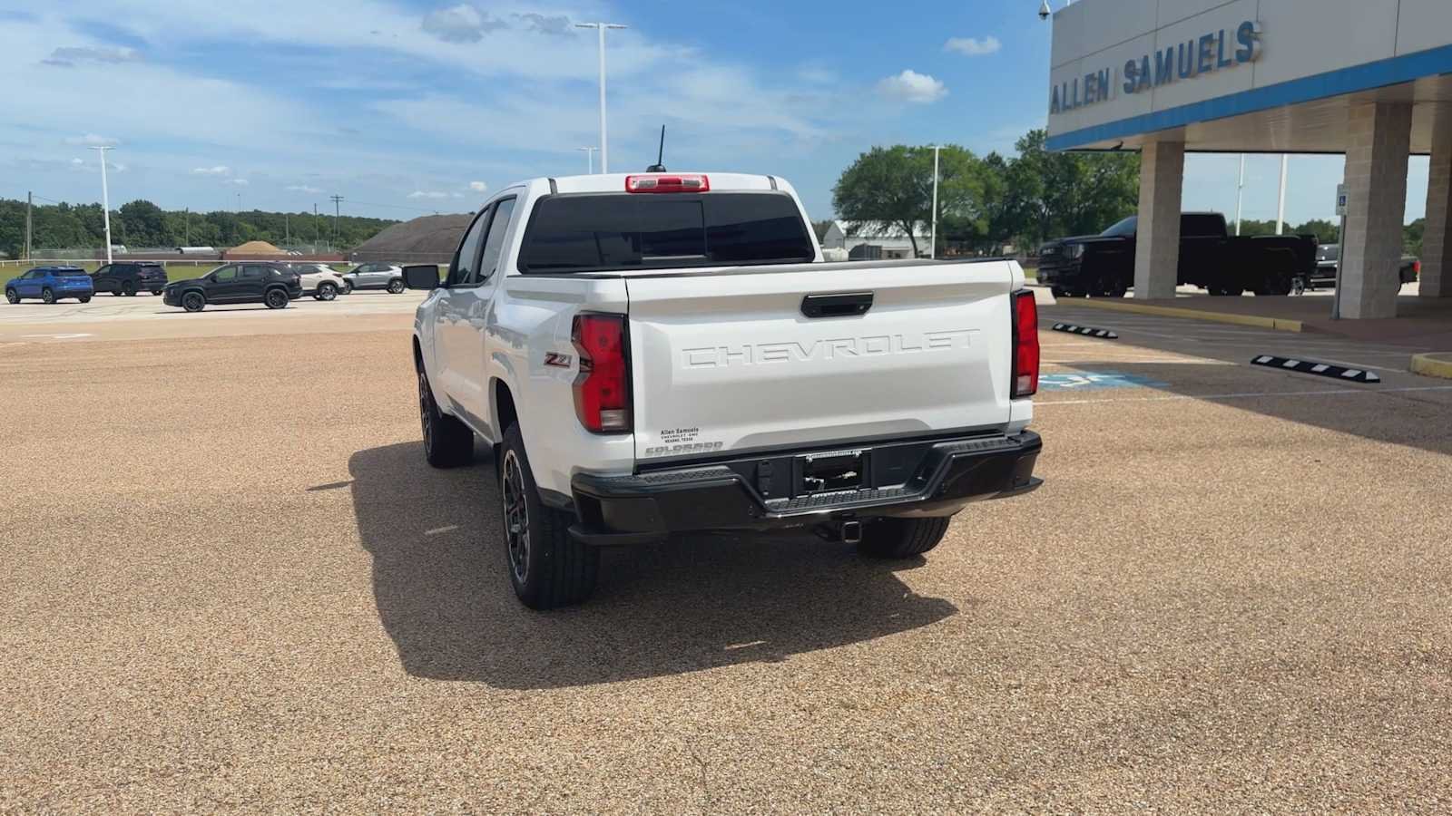 2026 Chevrolet Colorado Z71 - Photo 7