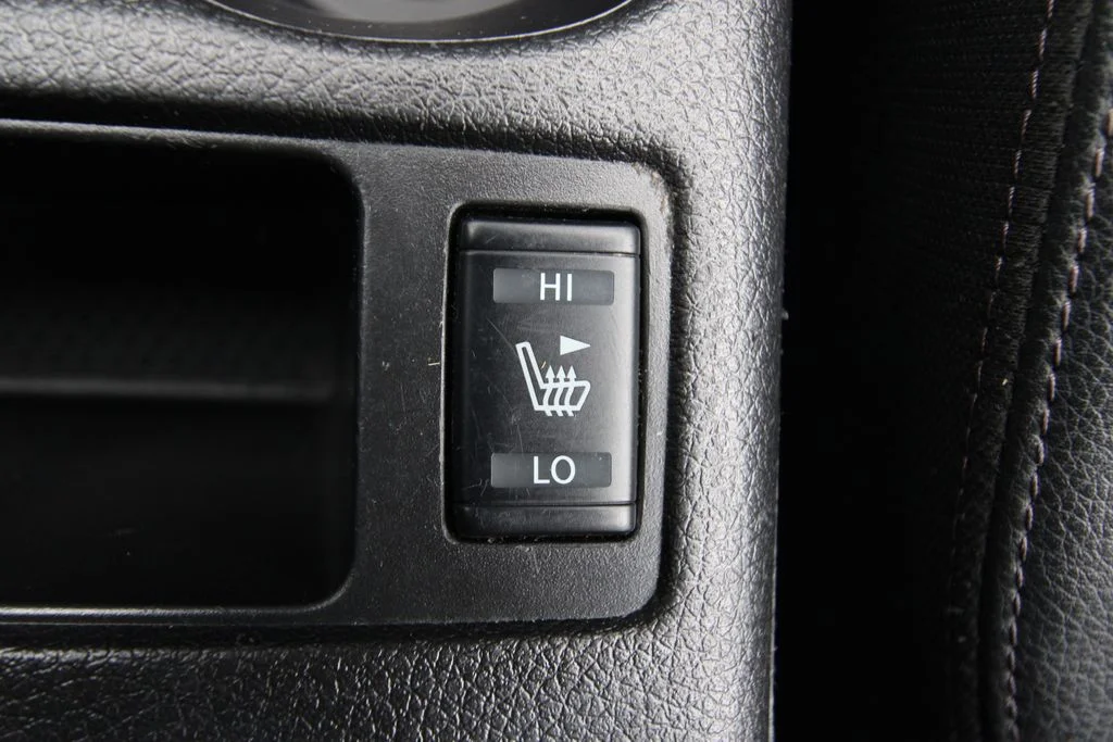 Used 2022 Gun Metallic Nissan SV image 13