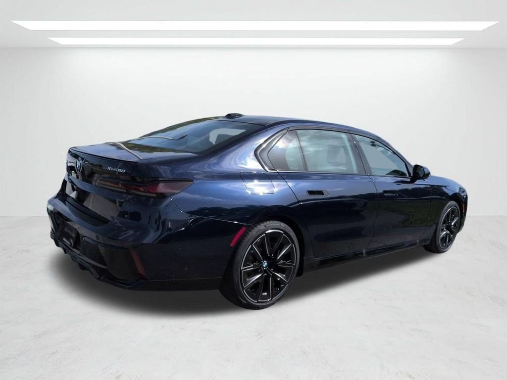 New 2026 Tanzanite Blue II Metallic BMW xDrive60 image 4
