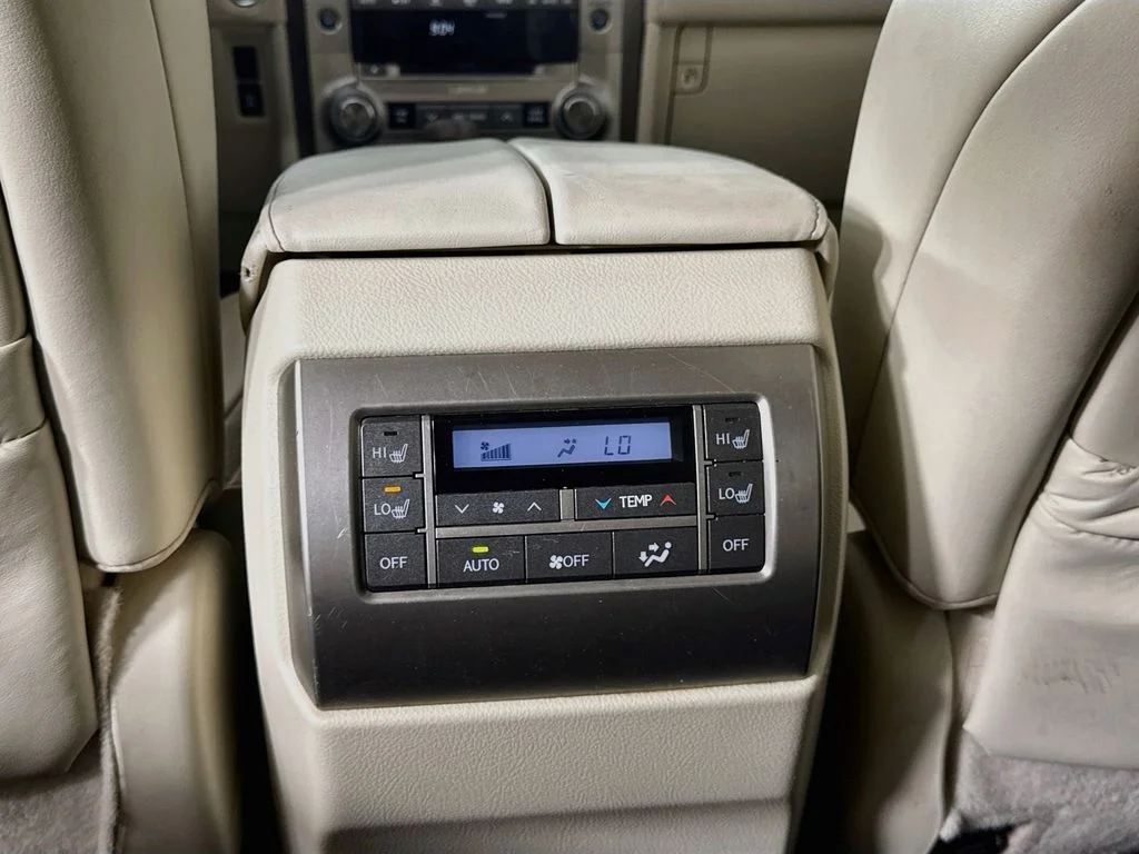 Used 2016 Black Onyx Lexus 460 image 33
