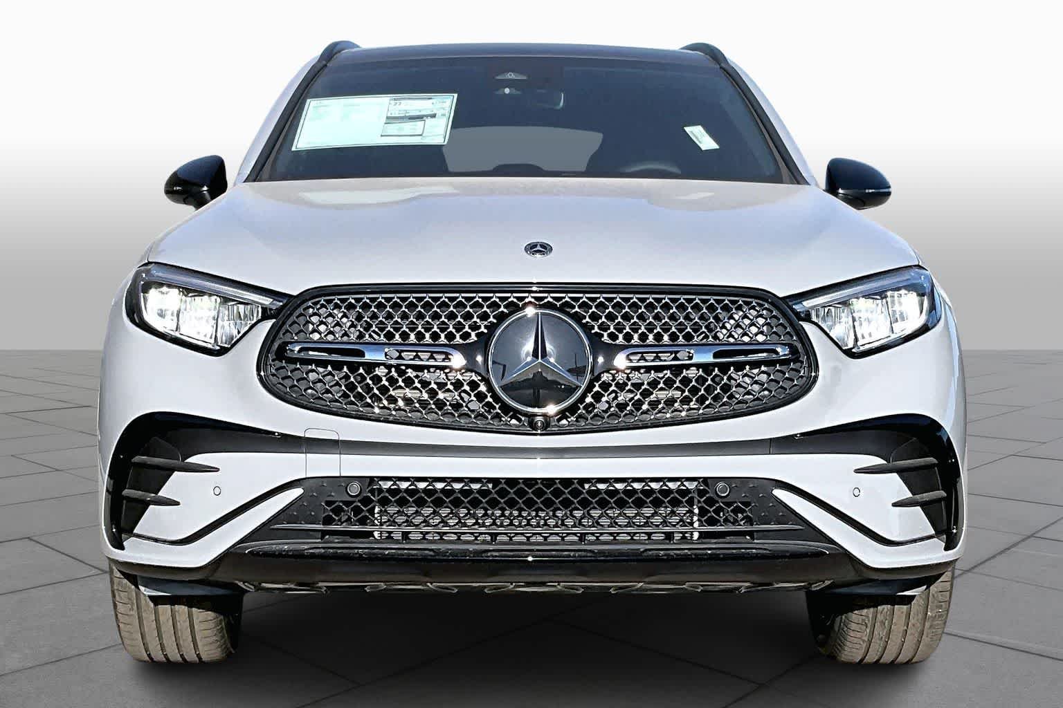New 2026 MANUFAKTUR Alpine Grey Mercedes-Benz GLC 300 image 3