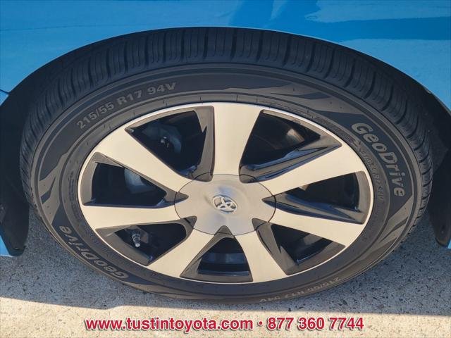 Certified Used 2019 BLACK/PURE BLUE ME. Toyota  image 9