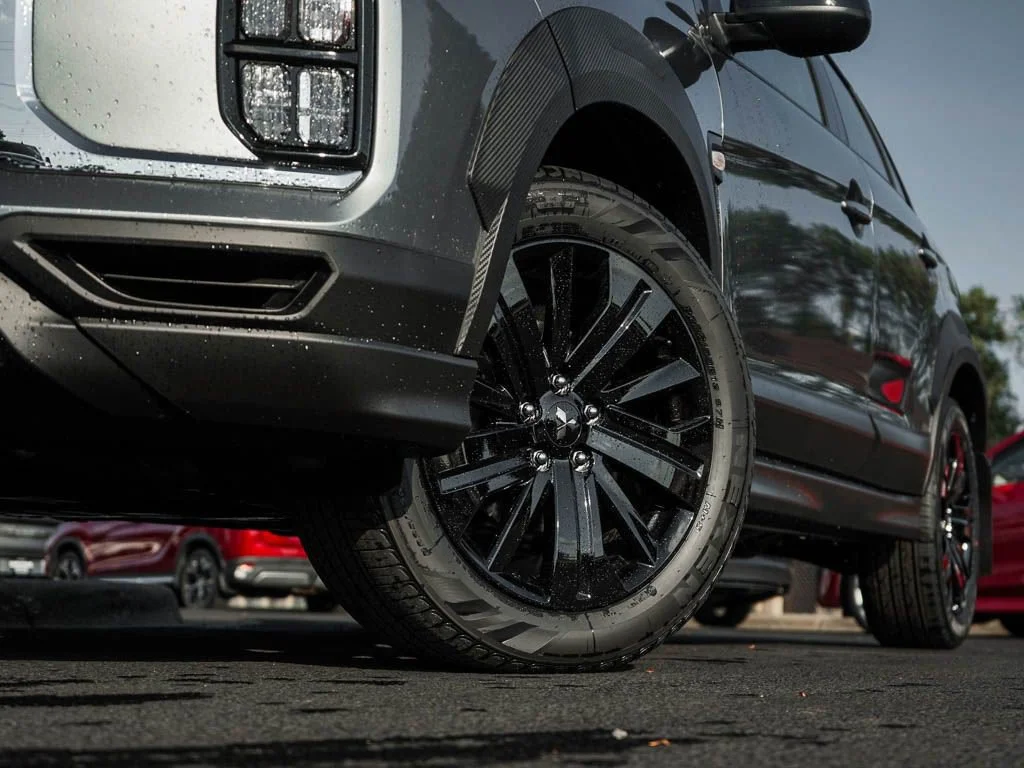 New 2026 Mercury Gray Metallic Mitsubishi 2.0 TRAIL EDITION image 6