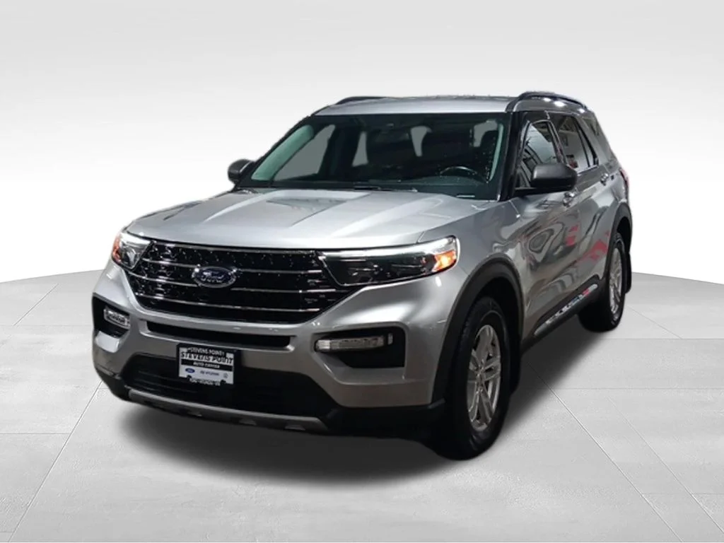 Used 2020 Iconic Silver Metallic Ford XLT image 3