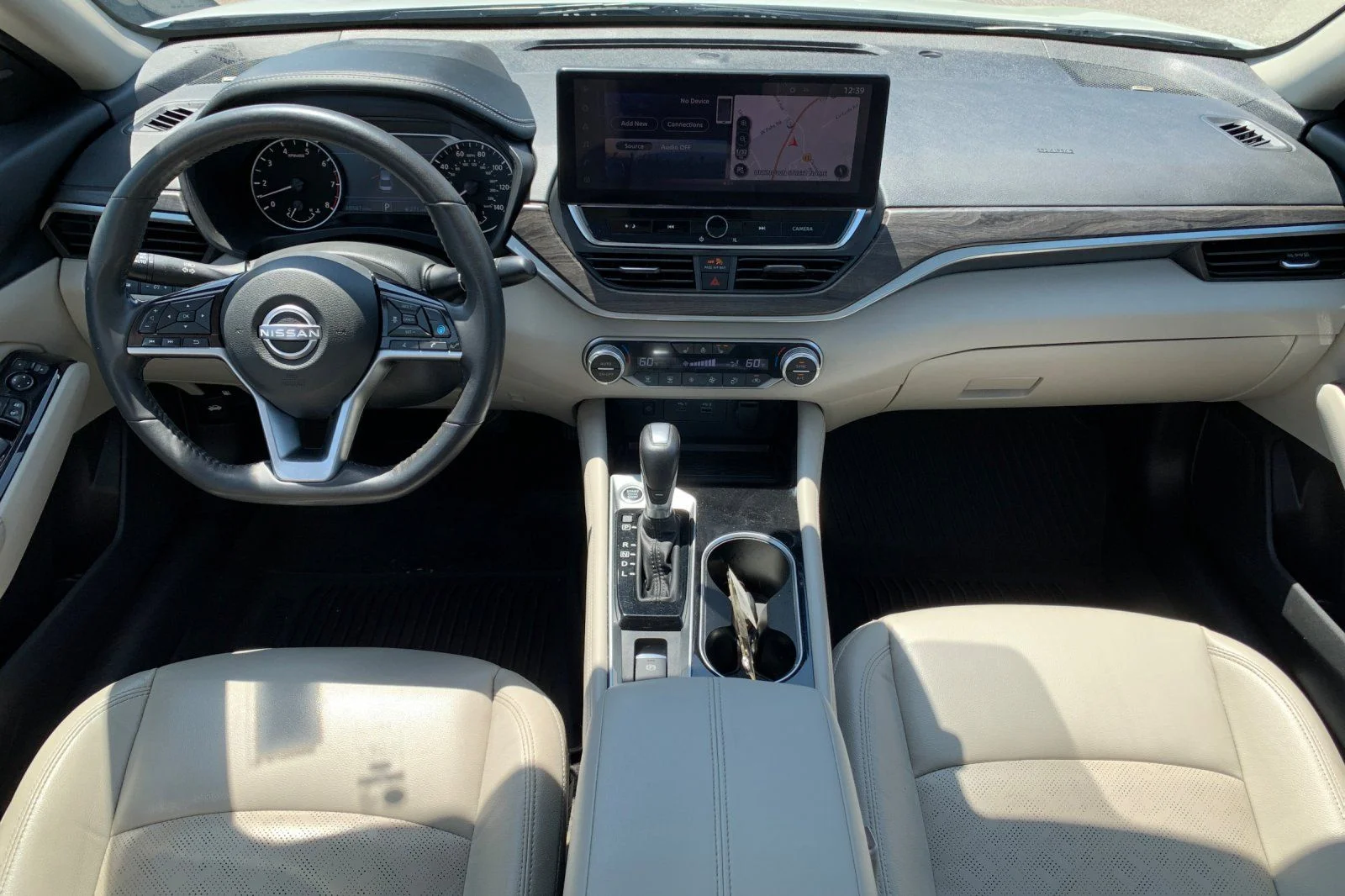 Used 2024 White Nissan 2.5 SL image 16