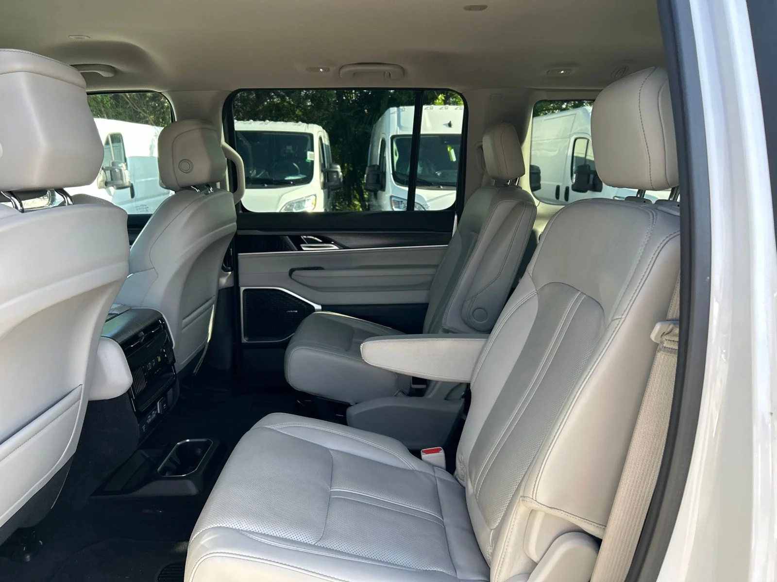 Used 2023 Bright White Clearcoat Jeep Series III image 10