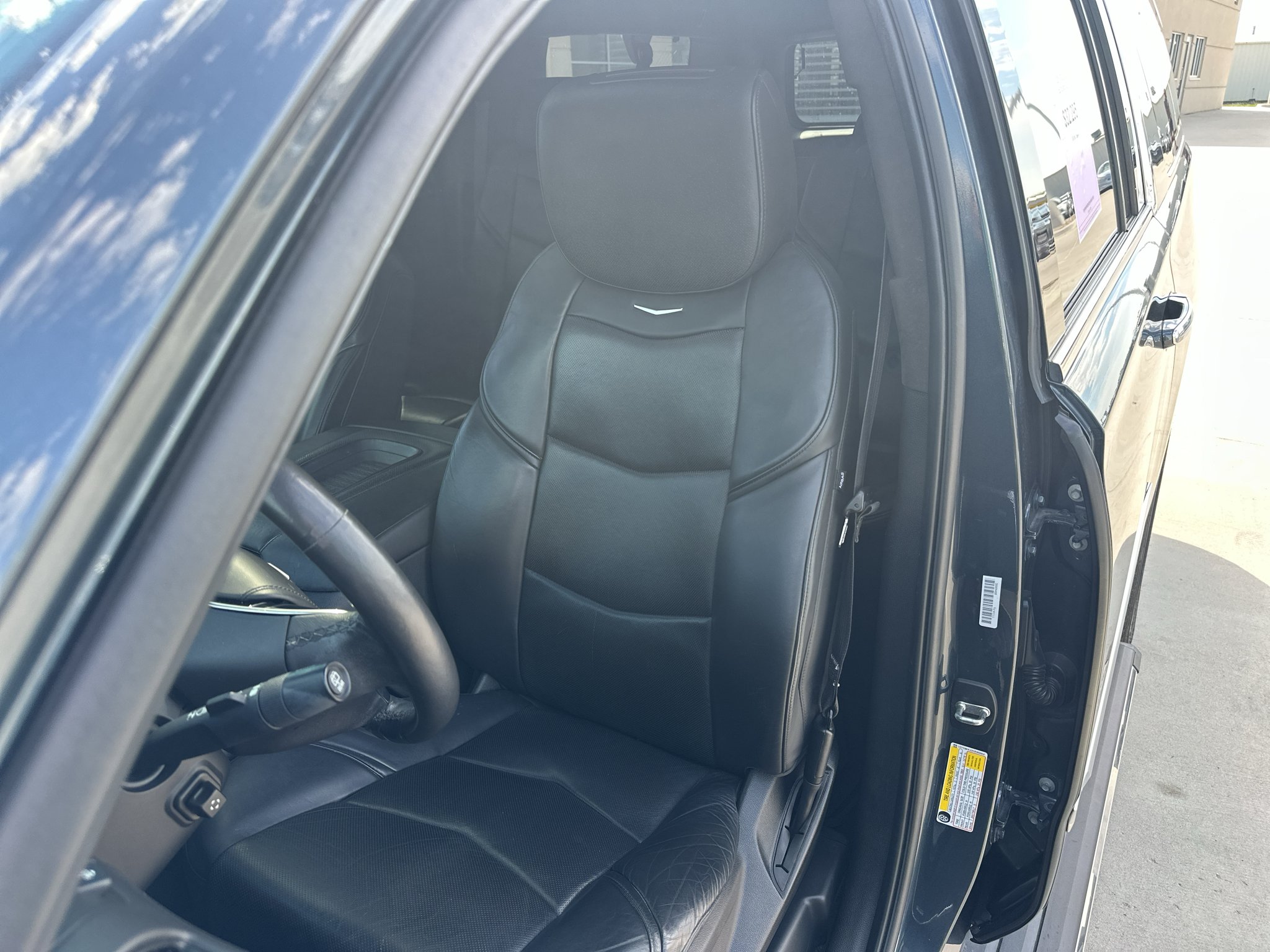 Used 2019 Shadow Metallic Cadillac Platinum image 29