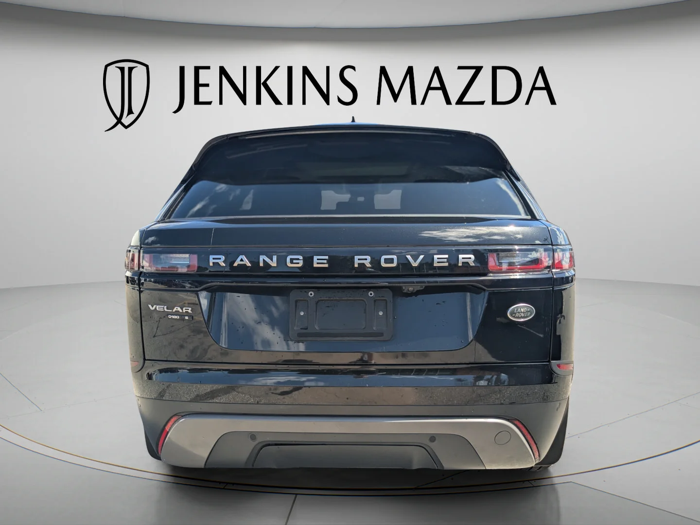 Used 2019 Silver Land Rover S image 6