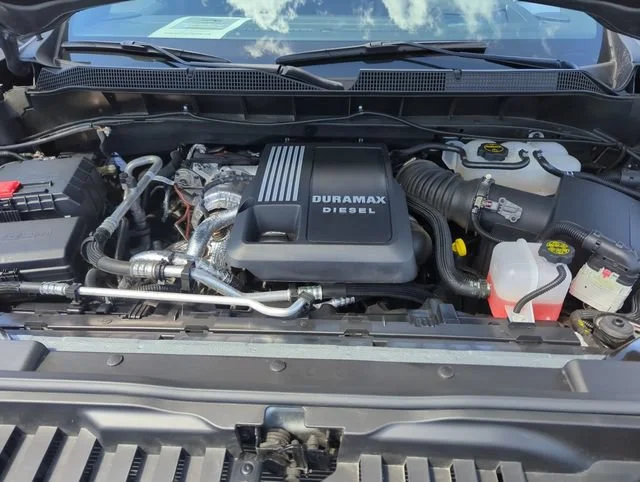 Used 2025 Sterling Gray Metallic Chevrolet High Country image 27