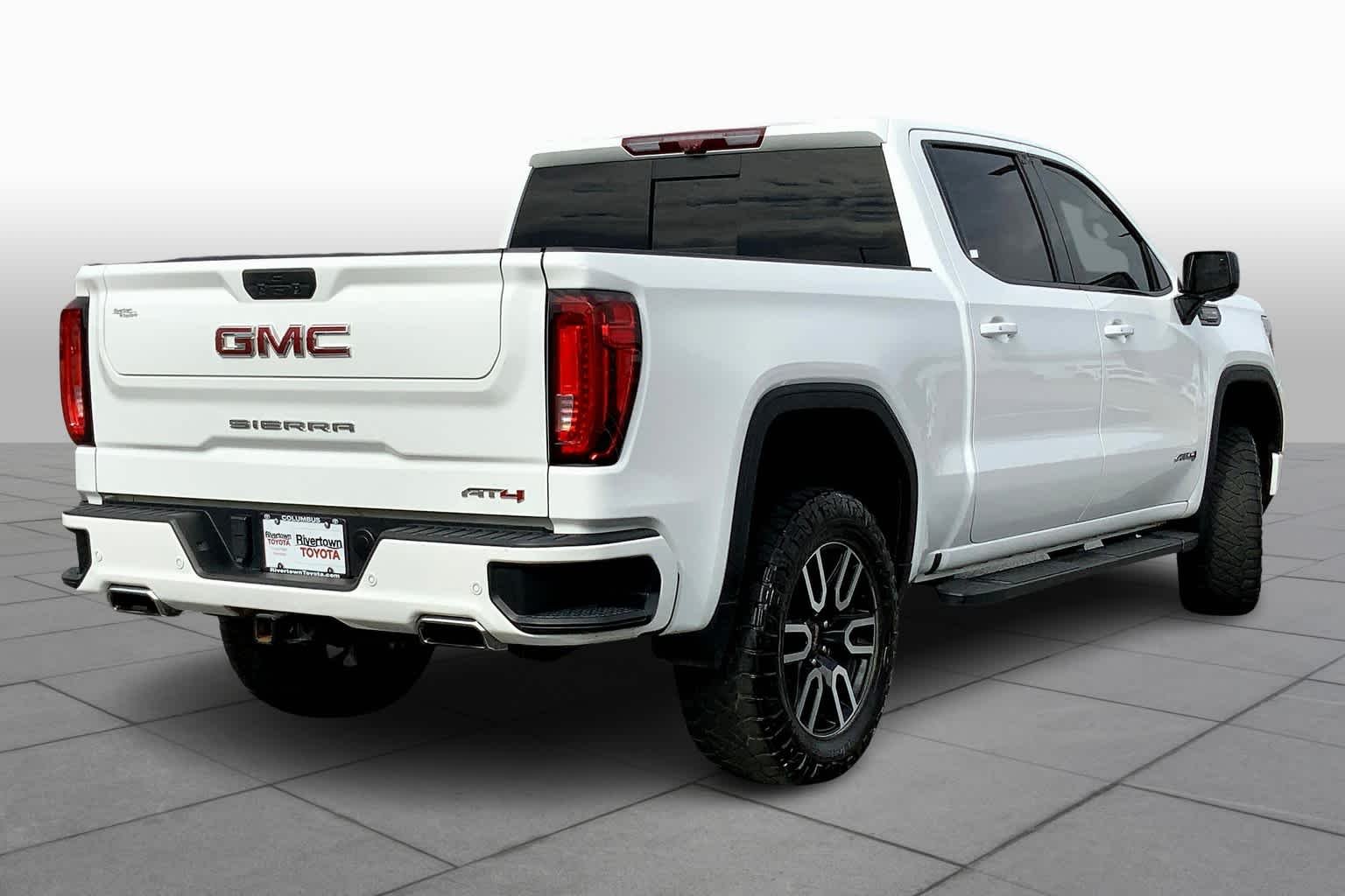 Used 2020 Summit White GMC AT4 image 12