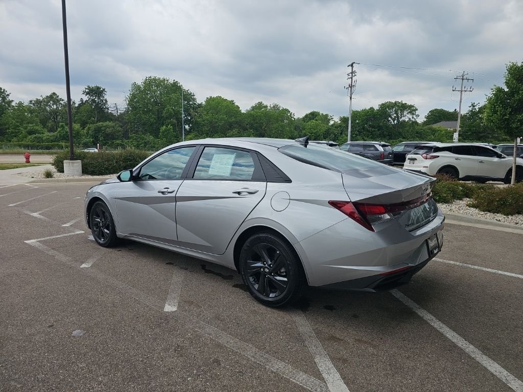 Certified Used 2023 Silver Hyundai SEL image 3