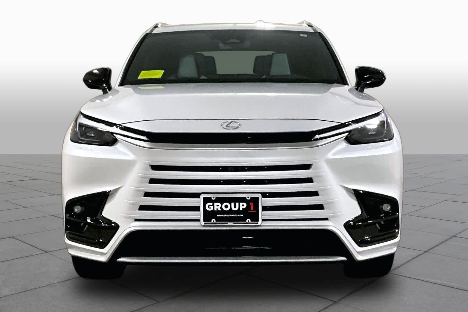 Used 2026 Wind Chill Pearl Lexus F SPORT Performance Premium image 3