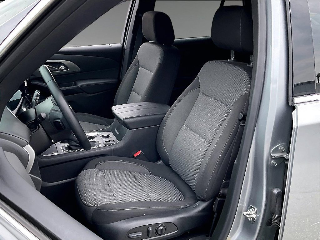 Used 2023 Gray Chevrolet LT image 10