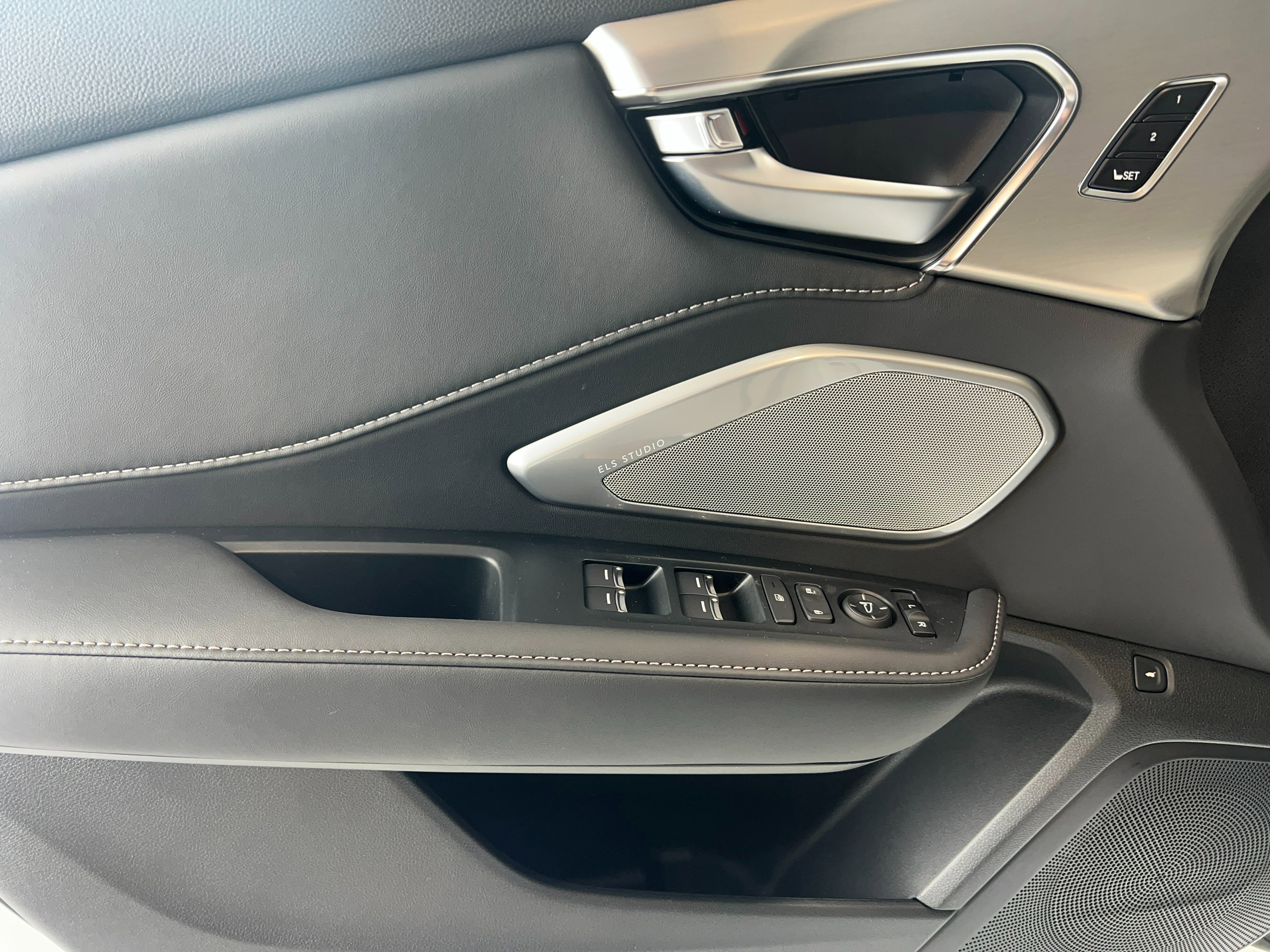 New 2026 Solar Silver Metallic Acura w/Technology Package image 13