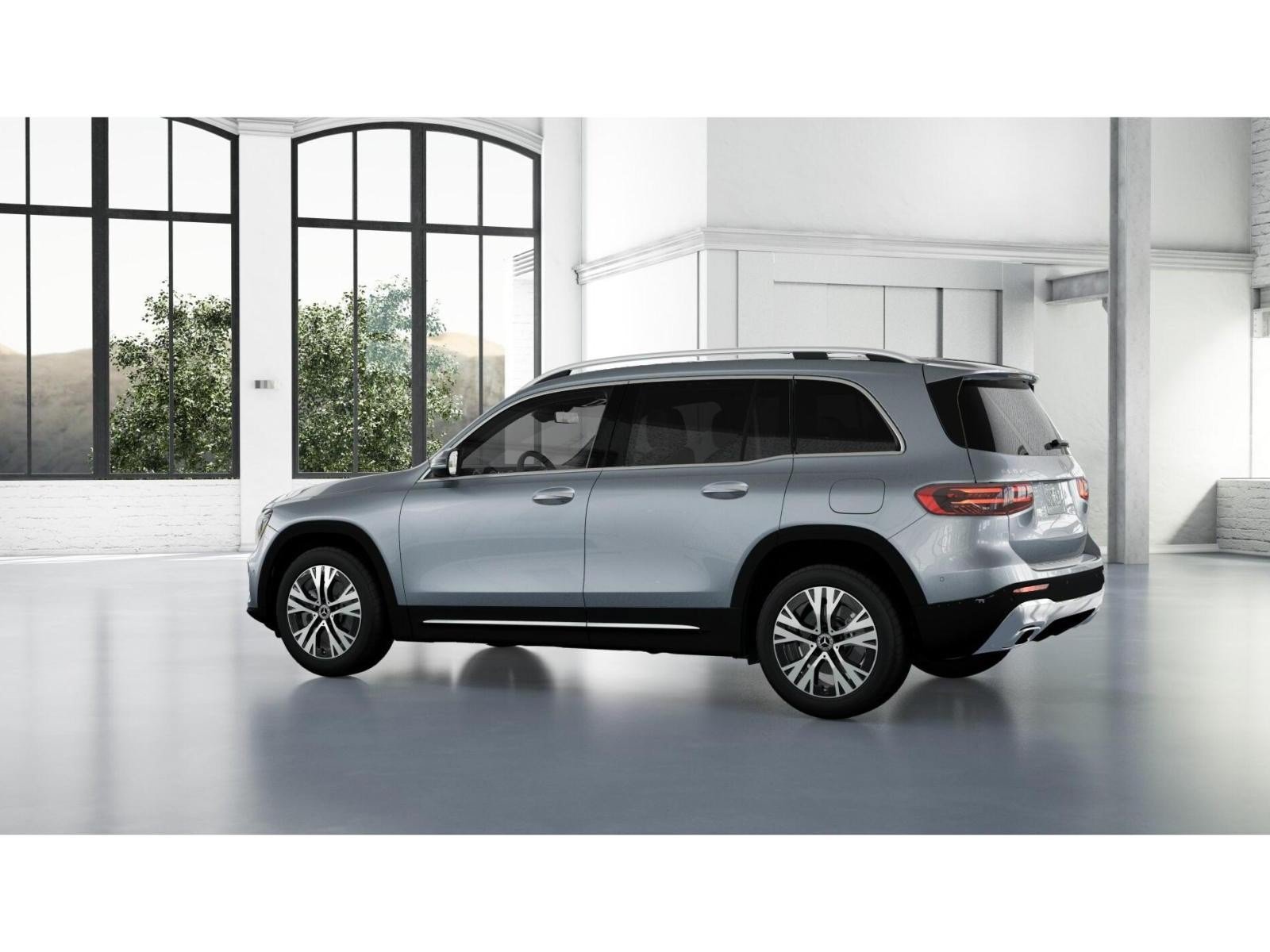 New 2026 Cirrus Silver Metallic Mercedes-Benz GLB 250 4D Sport Utility 4MATIC® image 32