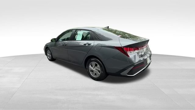 2026 Hyundai Elantra SE - Photo 6