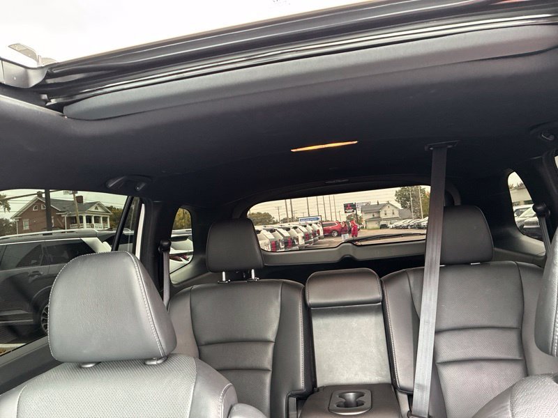 Used 2022 White Honda EX-L image 11