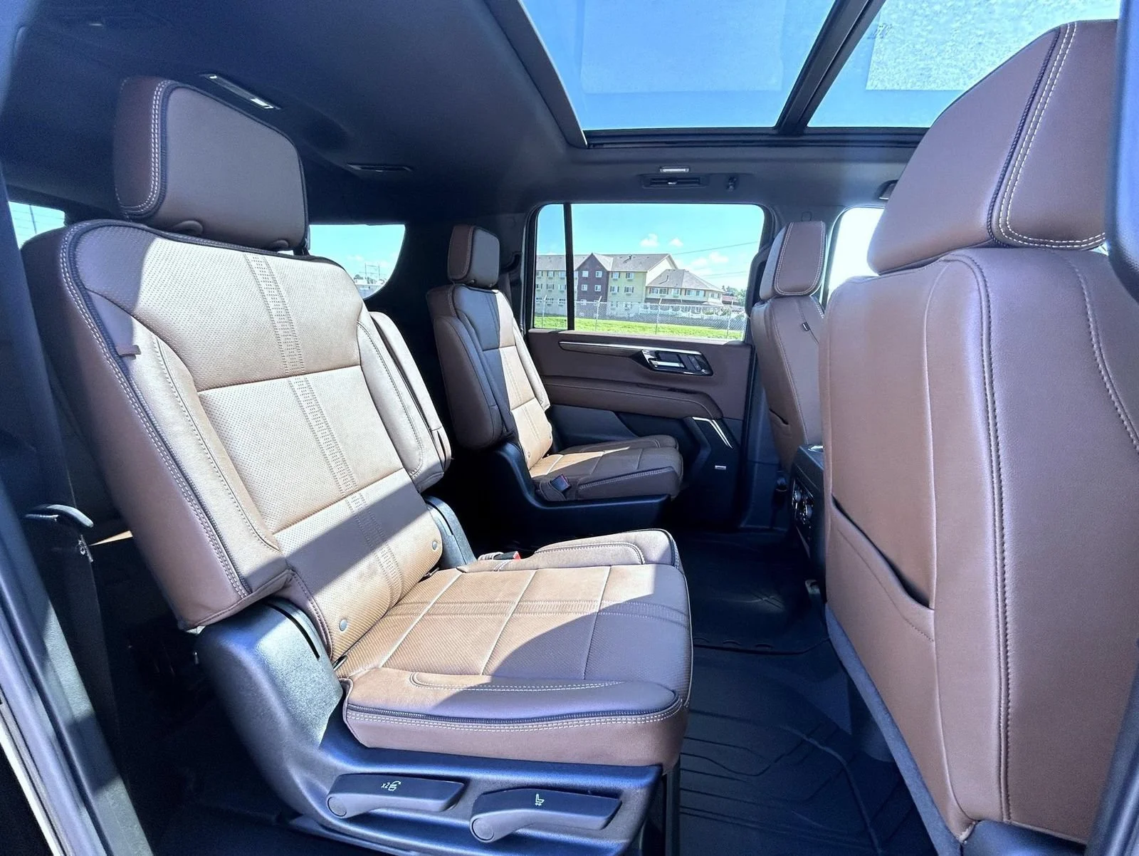 New 2026 Black Chevrolet High Country image 18