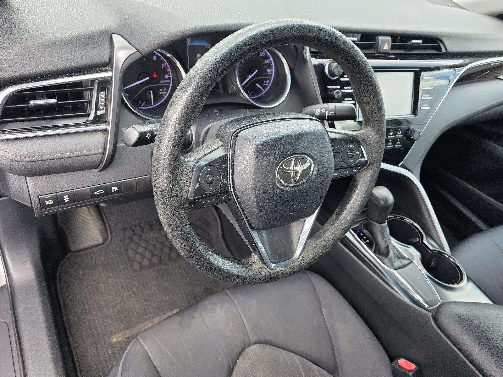 Used 2018 Predawn Gray Mica Toyota LE image 11
