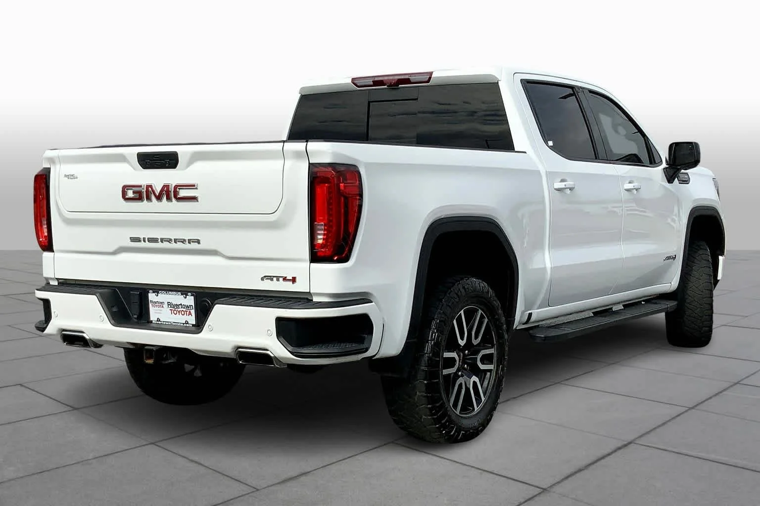 Used 2020 Summit White GMC AT4 image 13