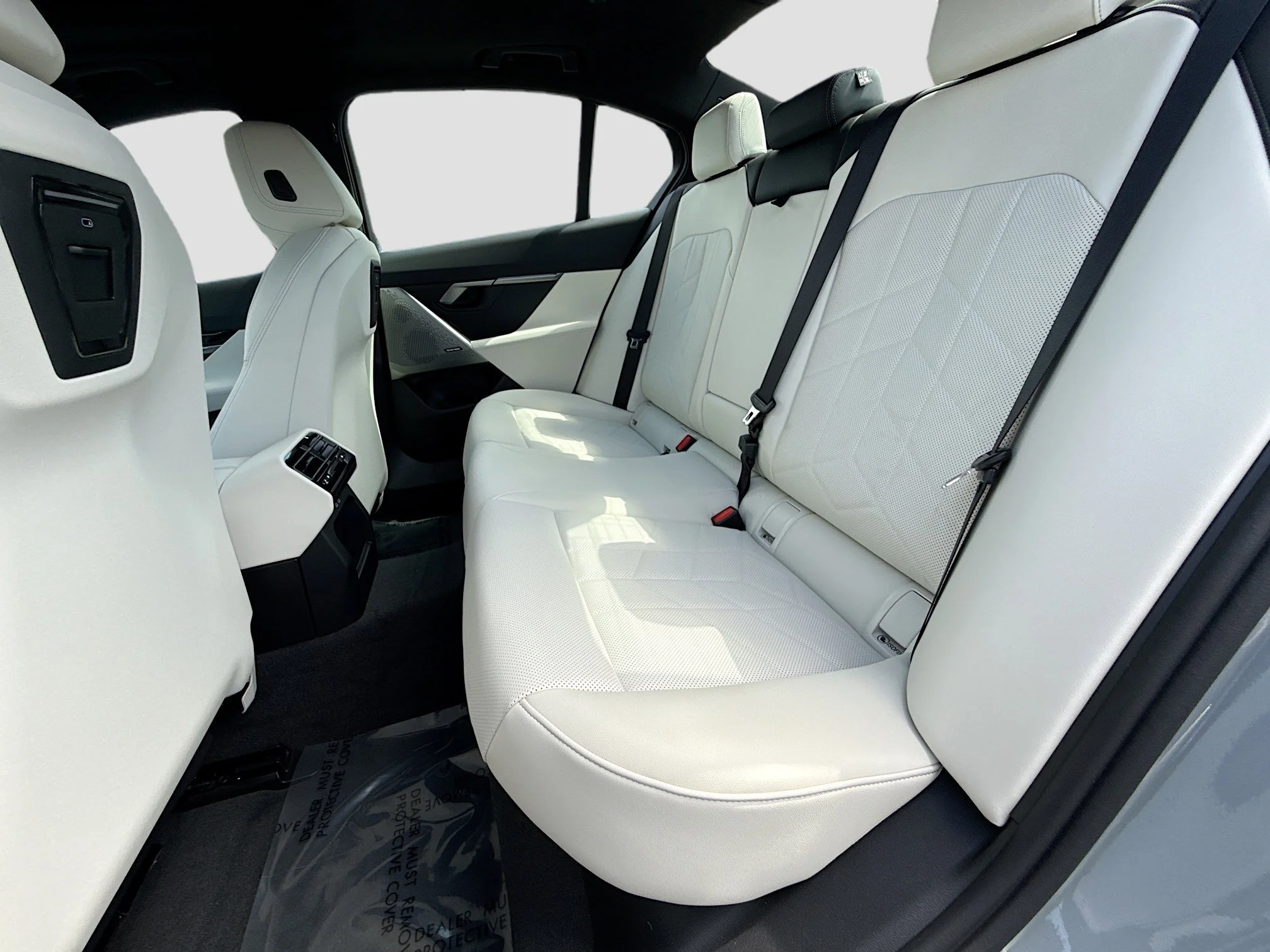 New 2027 Brooklyn Grey Metallic BMW 530i xDrive image 21