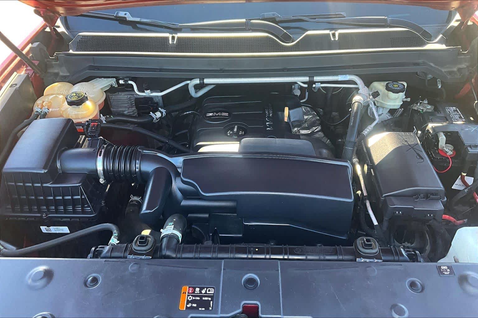 Used 2016 Copper Red Metallic GMC 2WD image 31