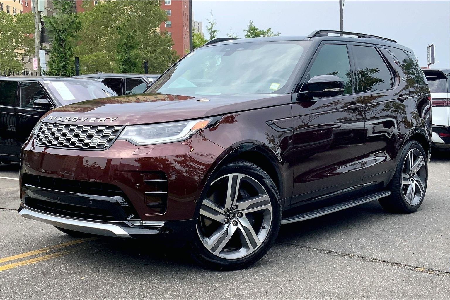 New 2026 Sedona Red Land Rover Gemini Edition image 1
