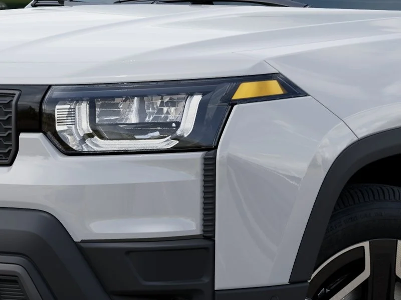 New 2026 Bright White Clear-Coat Exterior Paint Jeep Limited image 11