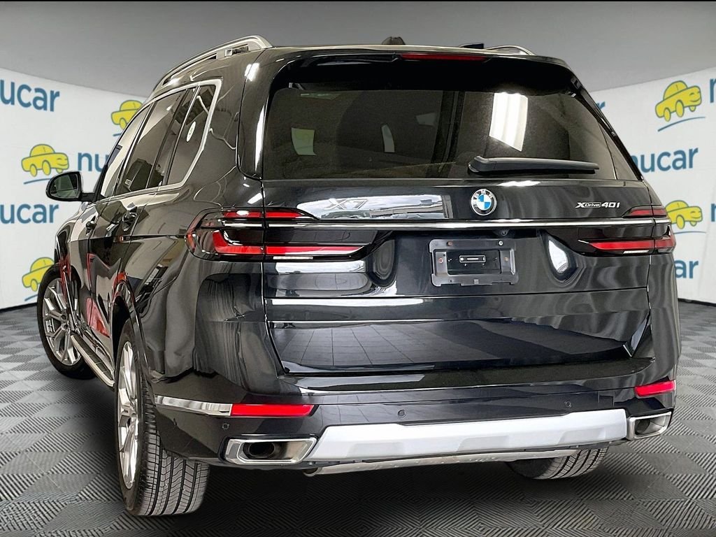Used 2025 Black BMW xDrive40i image 4