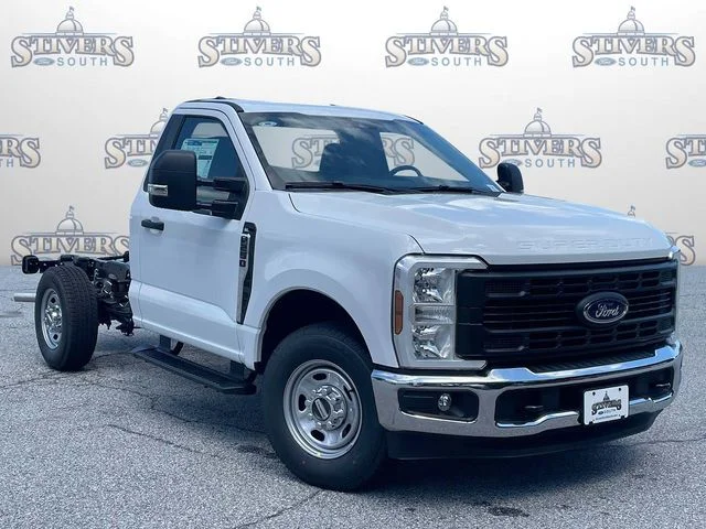 New 2025 White Ford XL image 1