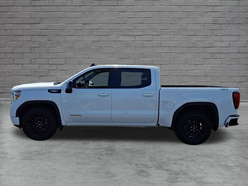 Used 2021 SUMMIT WHITE GMC Elevation image 36