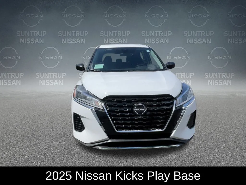 2025 Nissan KICKS PLAY Base - Photo 3