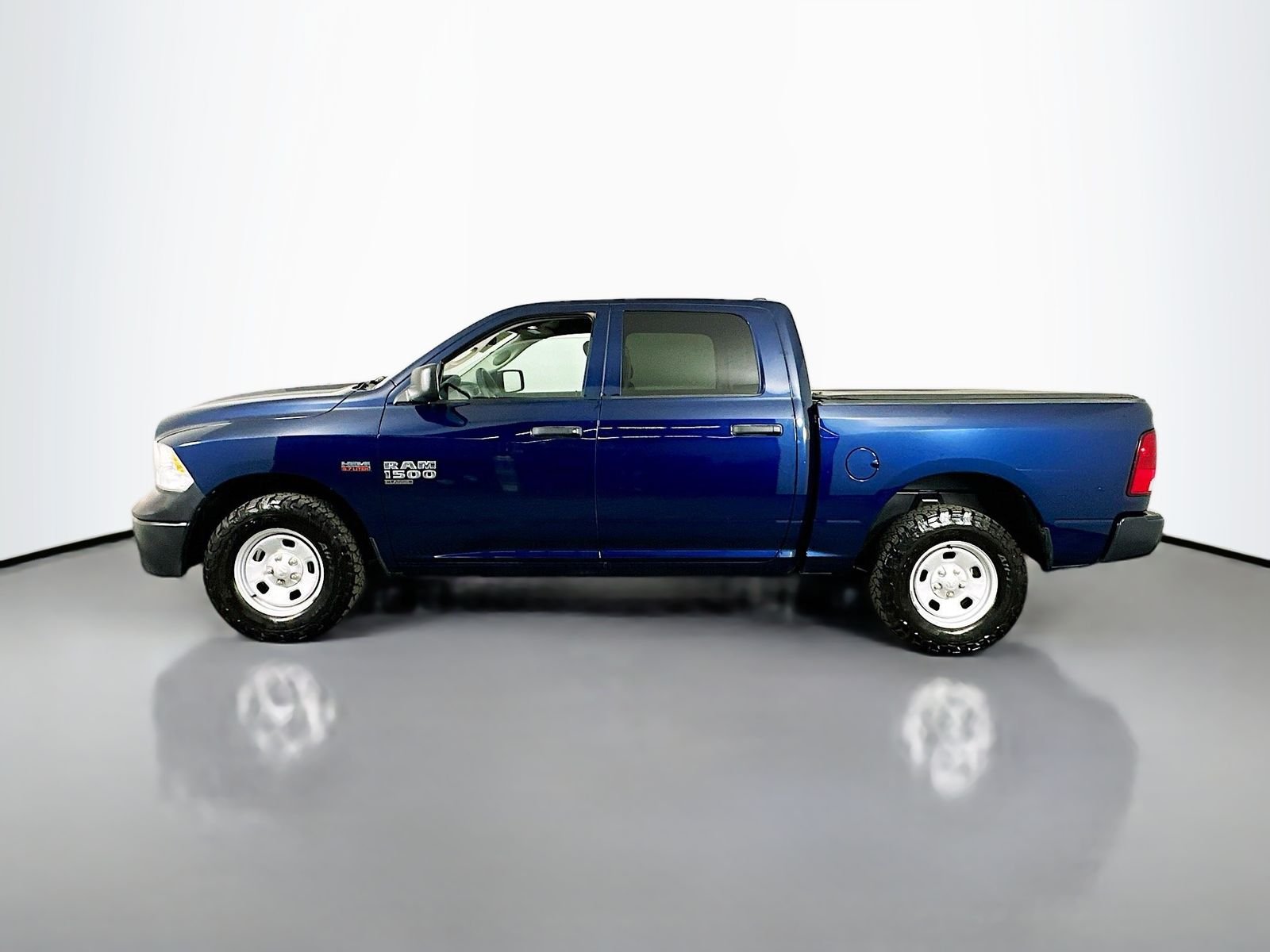 Used 2023 Patriot Blue Pearlcoat Ram Tradesman image 5